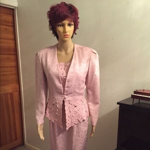 Beautiful Mauve Pink Vintage boutique dress suit